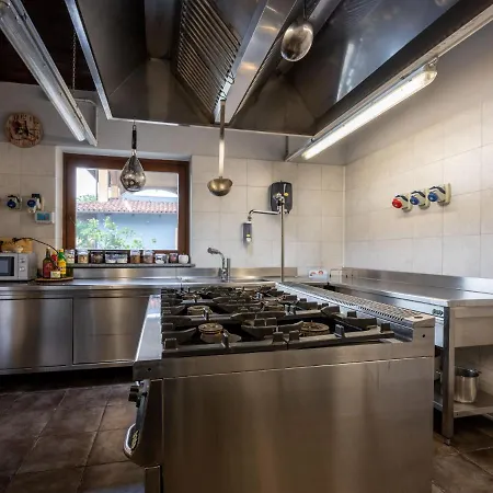 בית נופש La Grotta Di Cech By Interhome *